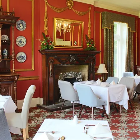 Manor House At Pinchinthorpe Hotel 3*