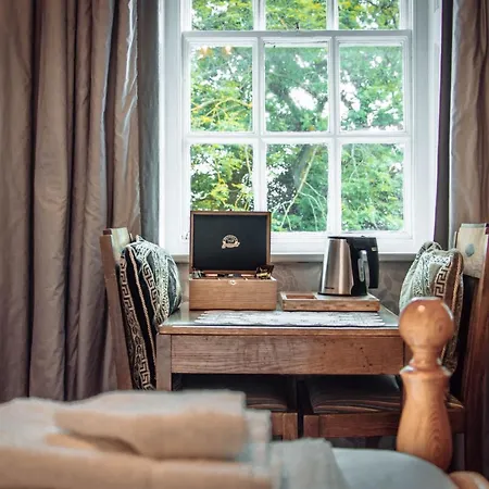 Hotel Manor House At Pinchinthorpe 3*
