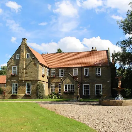 Manor House At Pinchinthorpe 3*